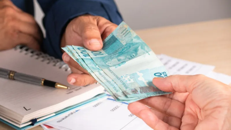 BLMG11 paga R$ 0,36 por cota em dividendos e avança na reciclagem de porfólio