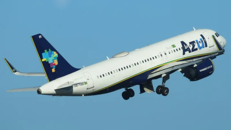 Por que as ações da Azul (AZUL4) estão subindo mais de 7%? Entenda