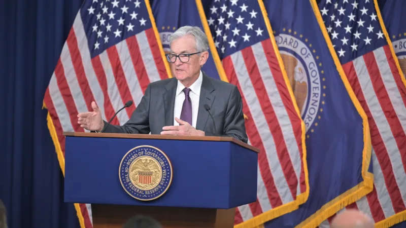 Ata do Fed reforça incertezas sobre corte de juros em dezembro; veja detalhes