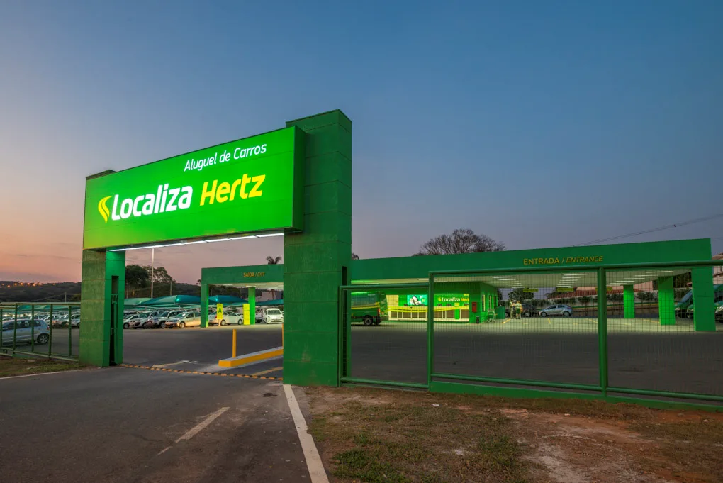 Localiza (RENT3): Cade publica edital sobre proposta de fusão com Unidas (LCAM3)