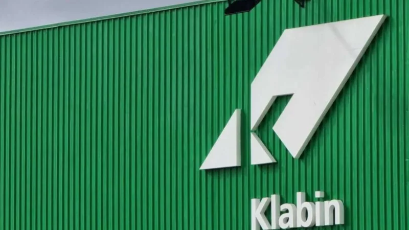 Klabin (KLBN11): ações sobem 3% após anúncio de R$ 1 bilhão em dividendos