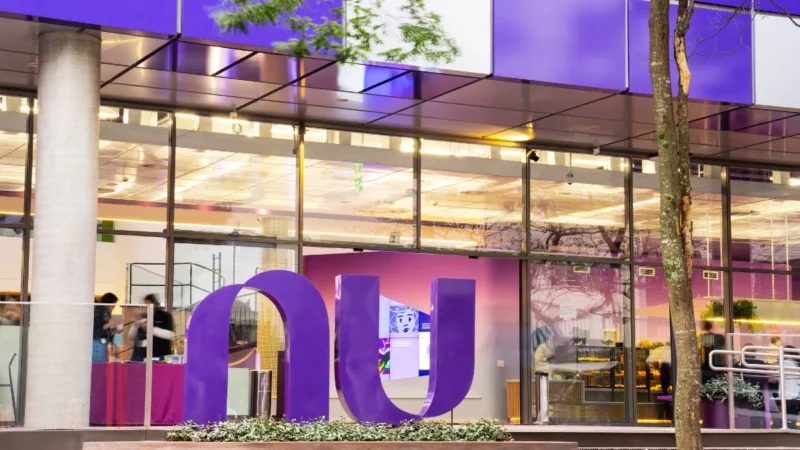 Nubank (ROXO34) pode subir quase 17% até o fim de 2026, aponta BB-BI; veja preço-alvo