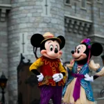 Disney (DISB34) faz investimento de US$ 1 bilhão na OpenAI e libera personagens para IA; entenda