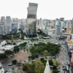 Vacância cai e absorção dispara nas lajes A+ em SP no 4T25