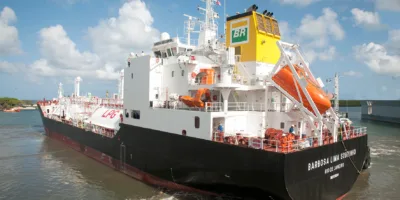 Petrobras (PETR4) coloca R$ 2,8 bilhões na mesa e reacende a indústria naval