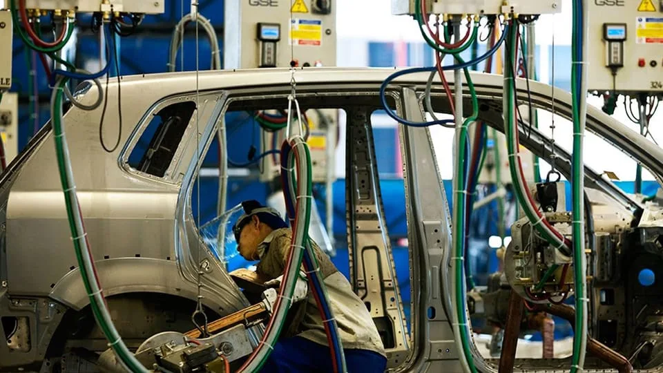 Meio aluguel, zero acordo: FII e inquilina do setor automotivo entram em rota de colisão