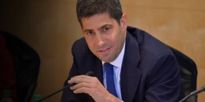 Trump escolhe Kevin Warsh para comandar o Fed e muda rumo da política monetária