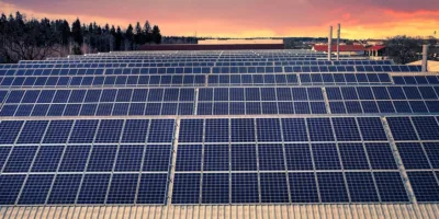 SNEL11 bate 65 mil cotistas e se consolida em energia limpa