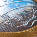 Dividendos hoje: 14 FIIs pagam cotistas nesta sexta