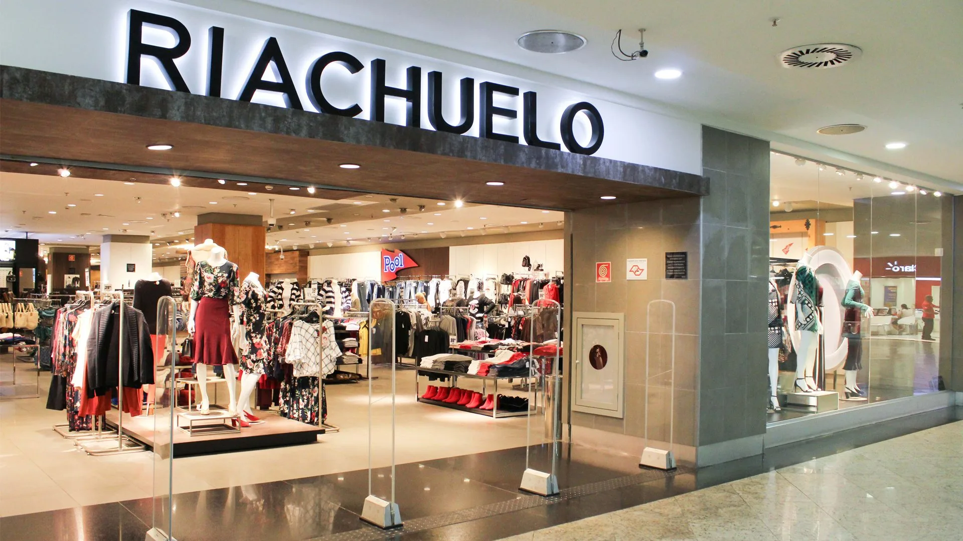 Riachuelo (RIAA3) recua mais de 2% após notícia de follow-on