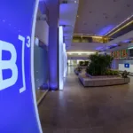 B3 (B3SA3) sobe após resultados acima do esperado no 4T25; veja detalhes
