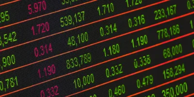 Ibovespa sobe mais de 2% e recupera 186 mil pontos; dólar recua