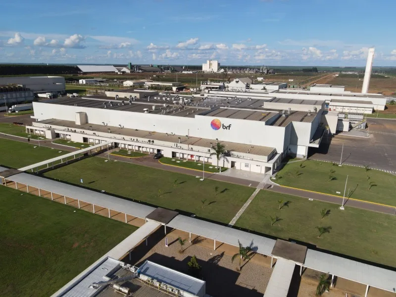 MBRF tem forte queda no lucro com pressão de juros altos e aumento da dívida.