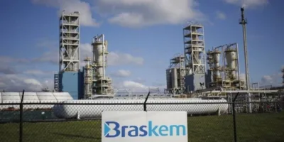 Braskem (BRKM5) derrete mais de 11% após prejuízo de R$ 10,2 bi no 4T