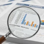 Oito FIIs pagam rendimentos; destaque para RZLC11 e MCLO11