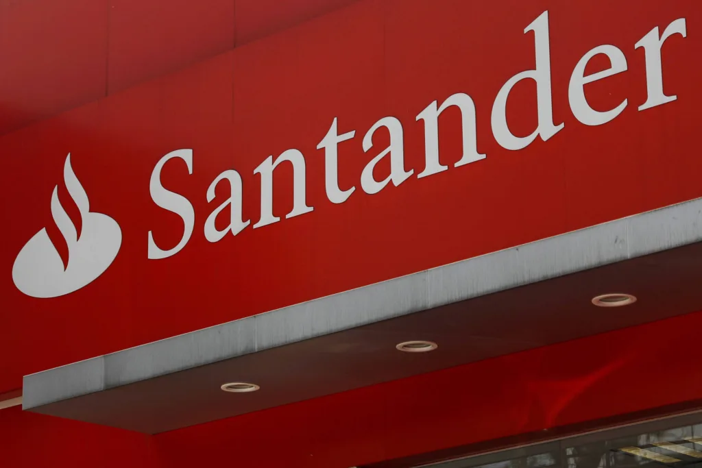 Santander (SANB11).
