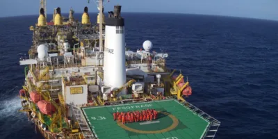 PRIO (PRIO3) abre novo poço em Wahoo e ajusta produção do campo