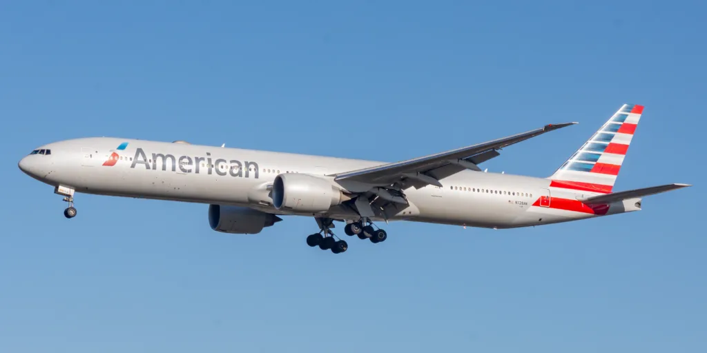 American Airlines (AAL) reduz prejuízo, mas resultado abaixo do esperado pressiona ações.