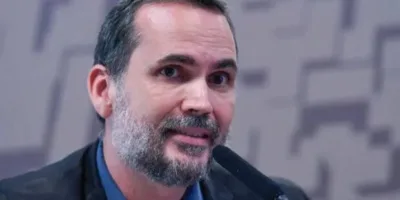 Petrobras (PETR4) perde presidente do conselho para ministério e movimento agita governança