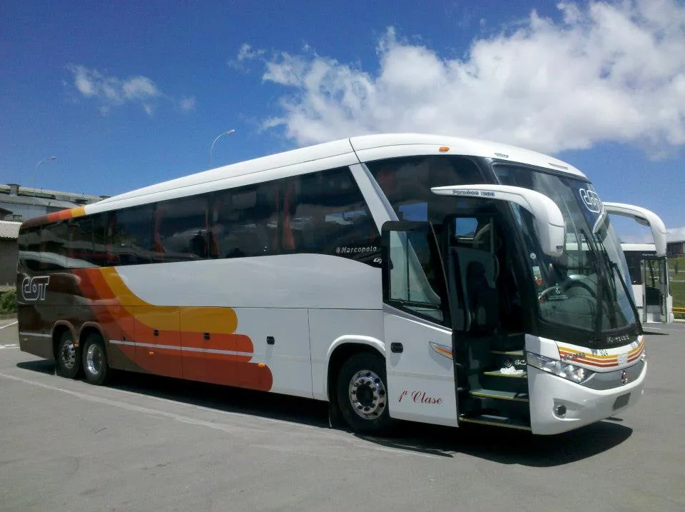 Marcopolo (POMO4) pode se beneficiar de demanda mais estável por ônibus em 2026.