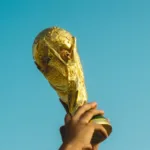 B3 (B3SA3) em clima de Copa: veja se a bolsa funciona no jogo do Brasil