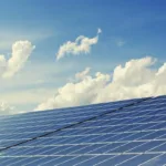Energia solar acelera e pode virar o jogo contra o carvão; entenda