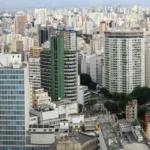 Minha Casa Minha Vida segura construção em meio à queda das ações