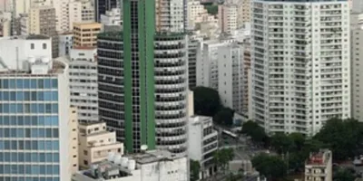 Minha Casa Minha Vida segura construção em meio à queda das ações