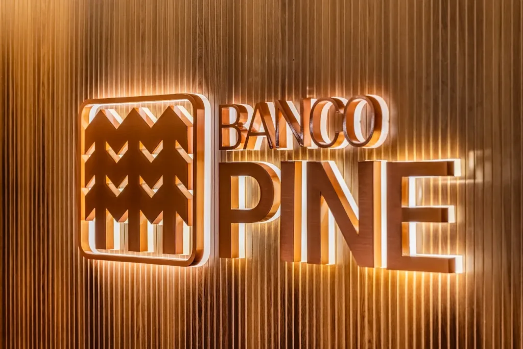 Banco Pine (PINE4) recebe recomendação de compra após queda de 20% nas ações