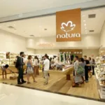 Natura (NATU3) dispara após anunciar troca de CEO e retorno de executivo