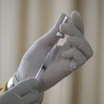 Moderna (MRNA) dispara 134% após resultado positivo de vacina contra câncer