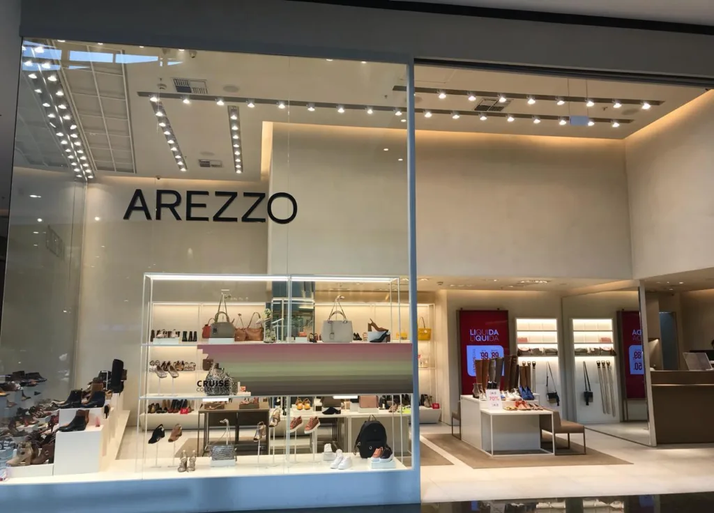 Azzas 2154 (AZZA3) será separada entre Arezzo&Co, SOMA e uma estrutura própria para a Farm Rio.
