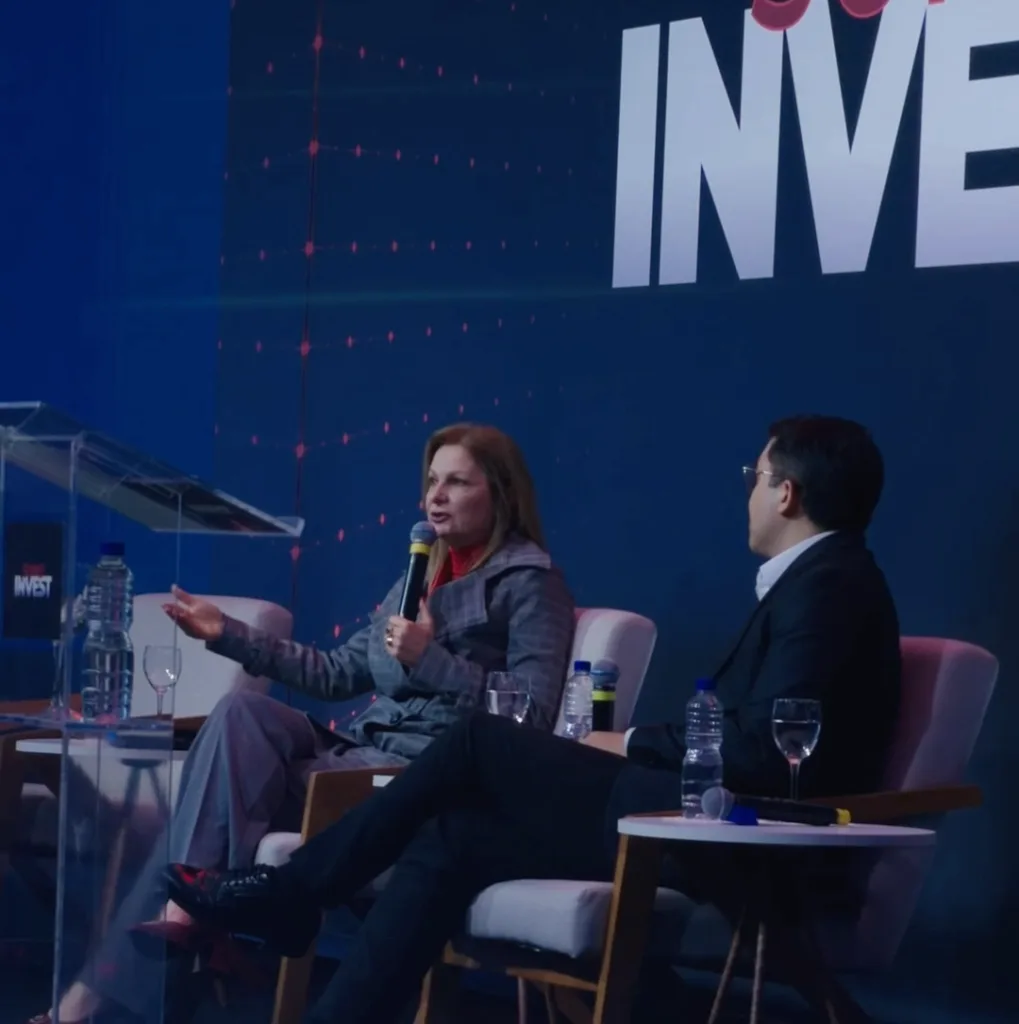 Ana Paula Vescovi analisa os efeitos dos juros altos no Brasil durante o Suno Invest 2026.