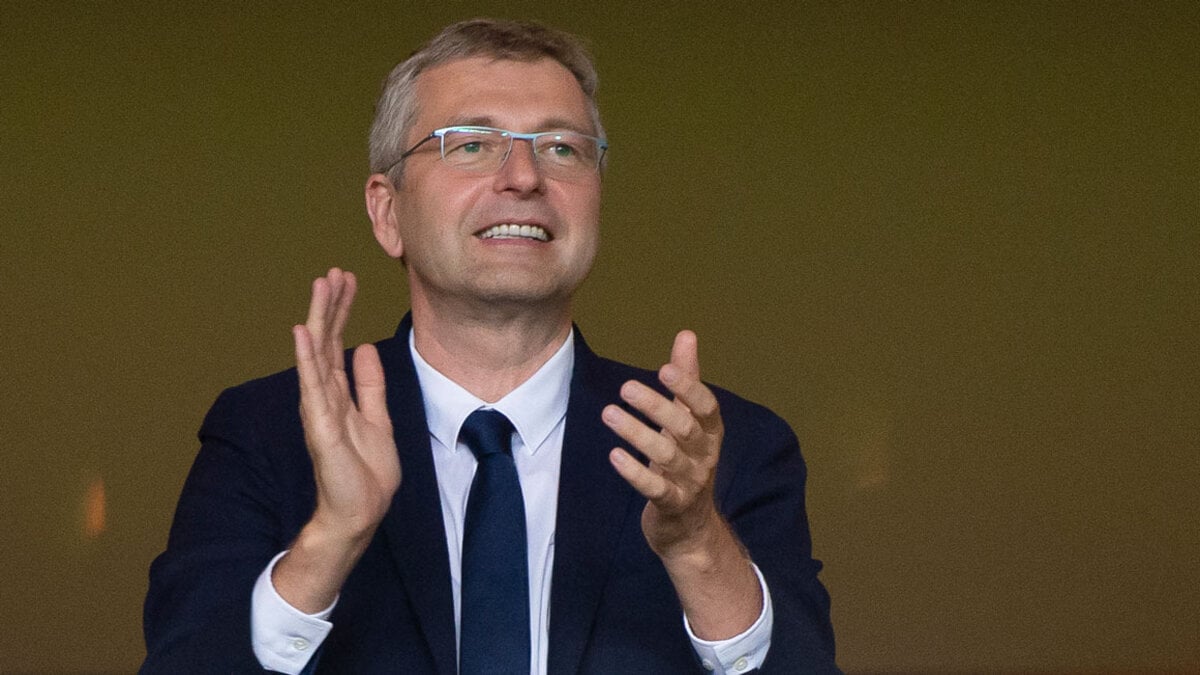 Bilionário russo negocia compra do time do Monaco