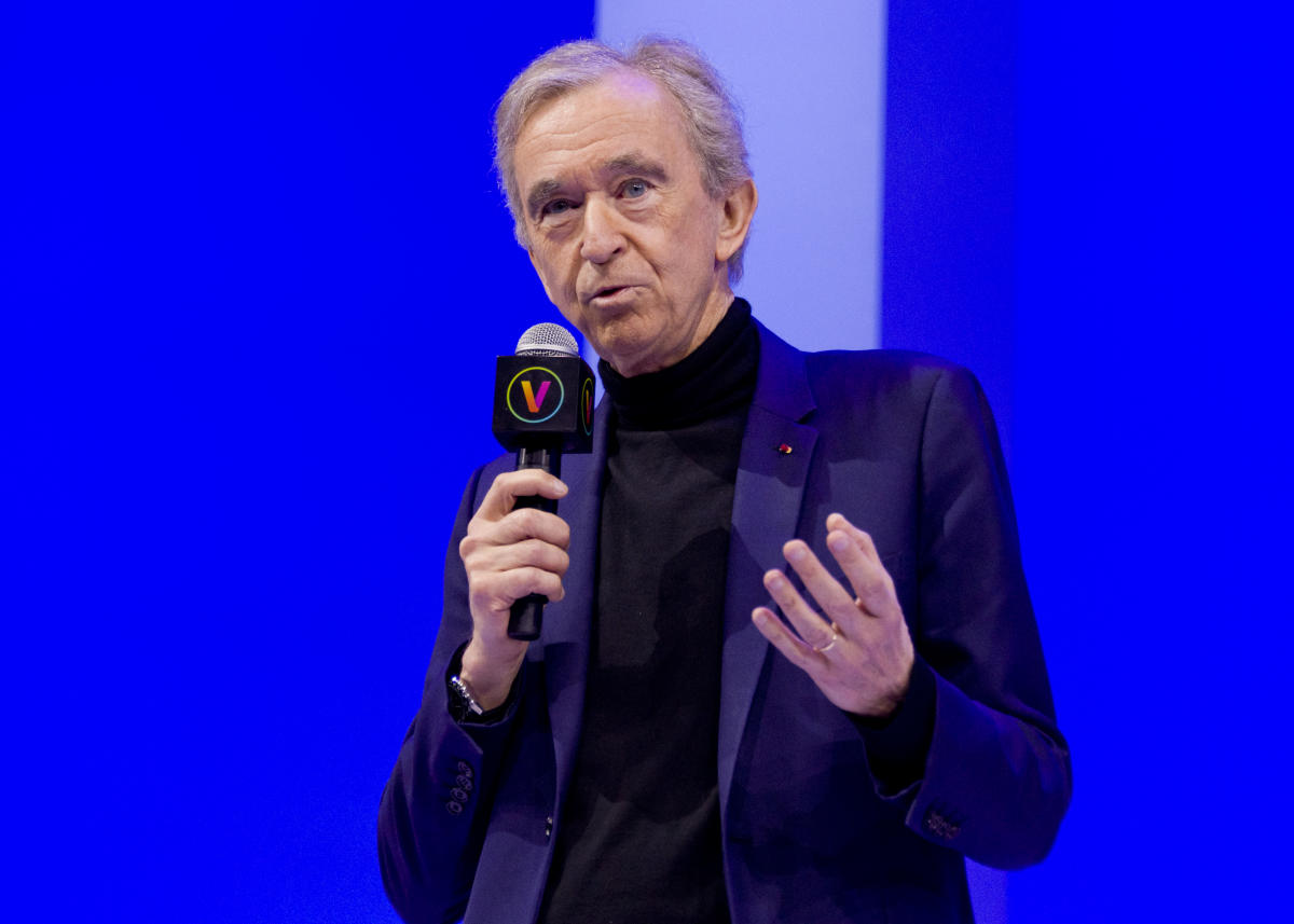 Bernard Arnault fica US$ 12 bi mais rico com receita recorde da