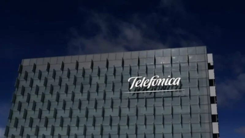 Telefônica (VIVT3) tem lucro de R$ 1,34 bilhão; é um bom momento para investir?