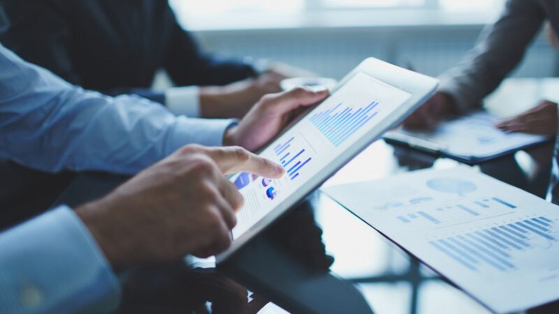 Relatórios financeiros com erros estão afastando investidores? Veja o que se sabe