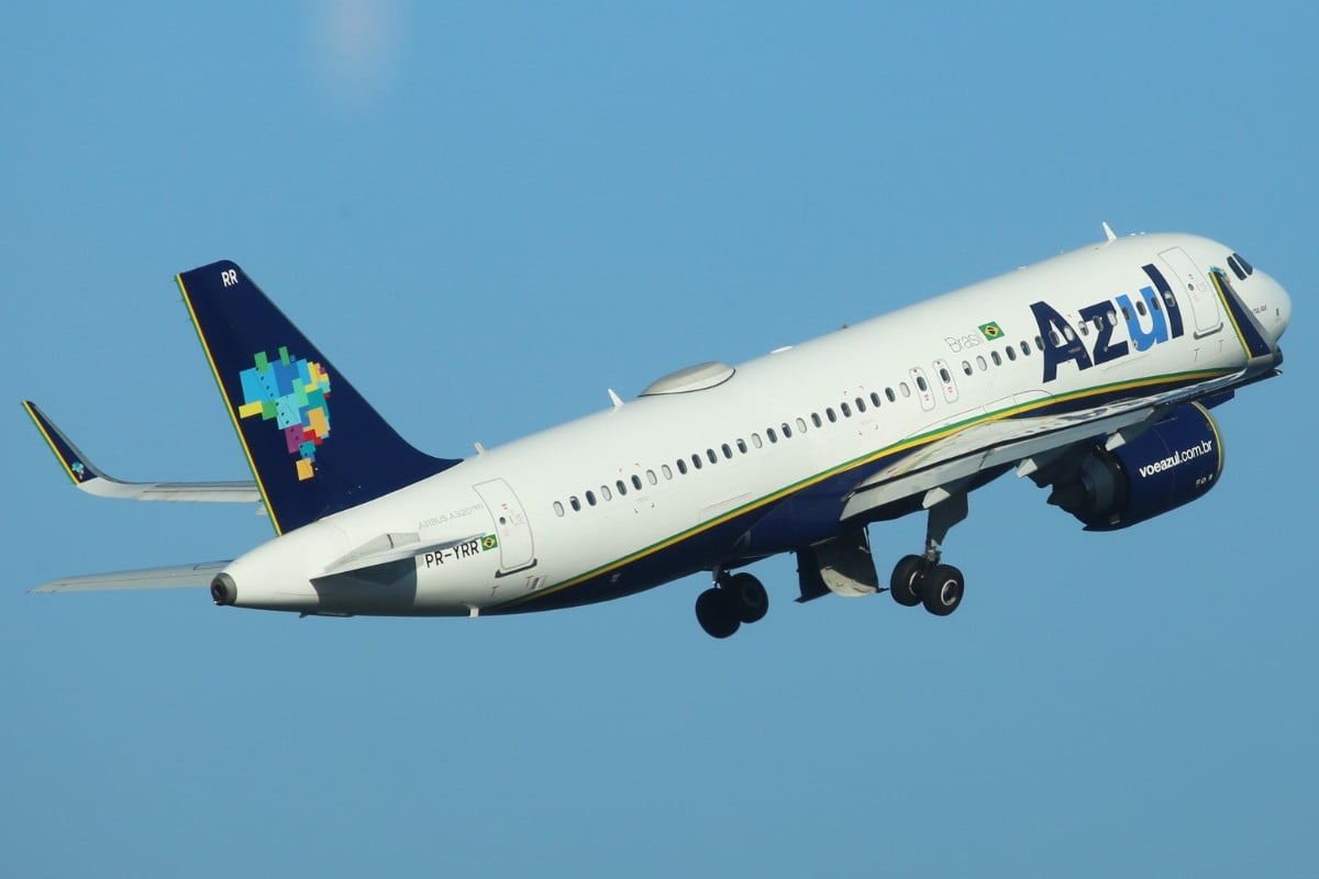 Azul (AZUL4) tem aprovação de plano nos EUA e tomba na Bolsa