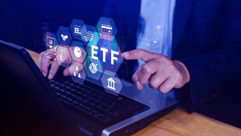 NLFA11: ETF soma 0,38% e reforça aposta em LFs de grandes bancos