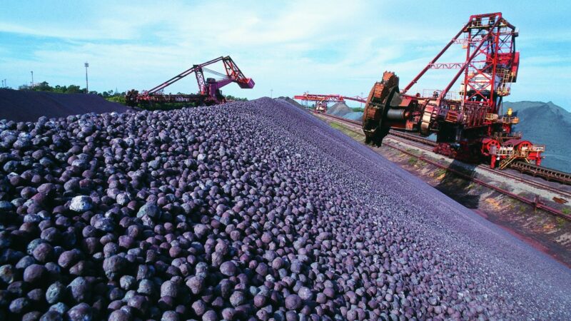 Com produção recorde, Vale (VALE3) encerra 2025 com vendas fortes; veja os números