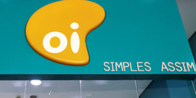 Oi (OIBR3) é excluída da B3; veja os motivos