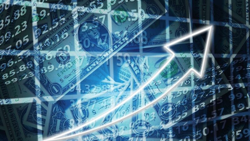 IFIX encosta na máxima anual e sobe 0,36% no dia