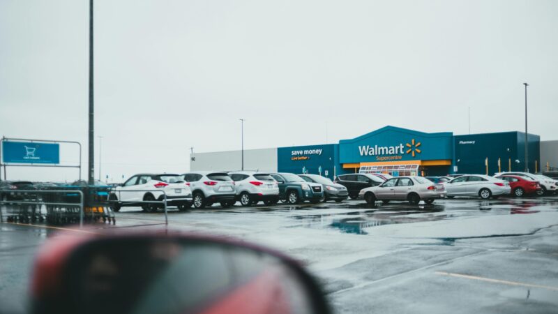 Walmart atinge US$ 1 trilhão e lidera revolução no varejo